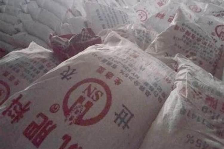 种50平方果岭草要放多少肥料