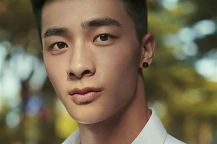 果树专用增产膨果叶面肥料？果树专用叶面肥什么牌子的好？