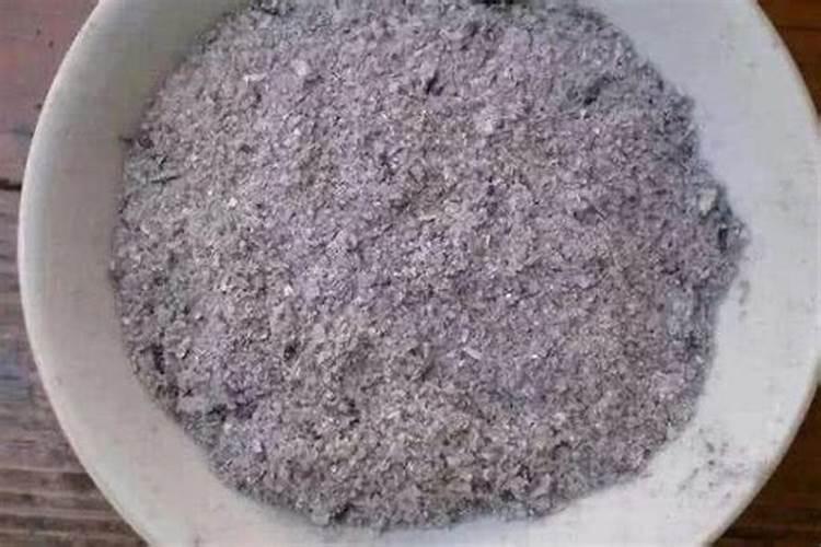 请问草木灰直接用会烧根吗