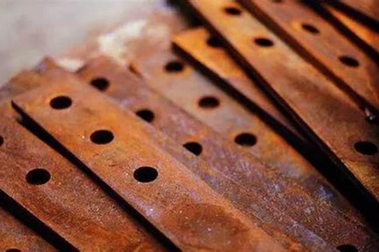 君子兰可以用食用油浇灌吗？