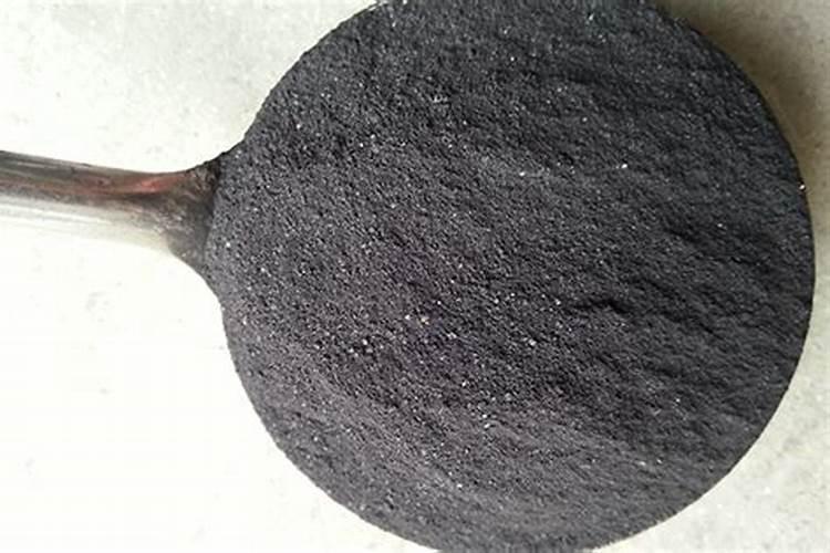 片壮的腐植酸钠不用水溶解能直接干洒养殖水体里吗？