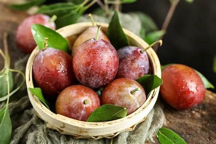 各位专家:追施水溶肥一年施几次,大概什么时候施,谢谢!