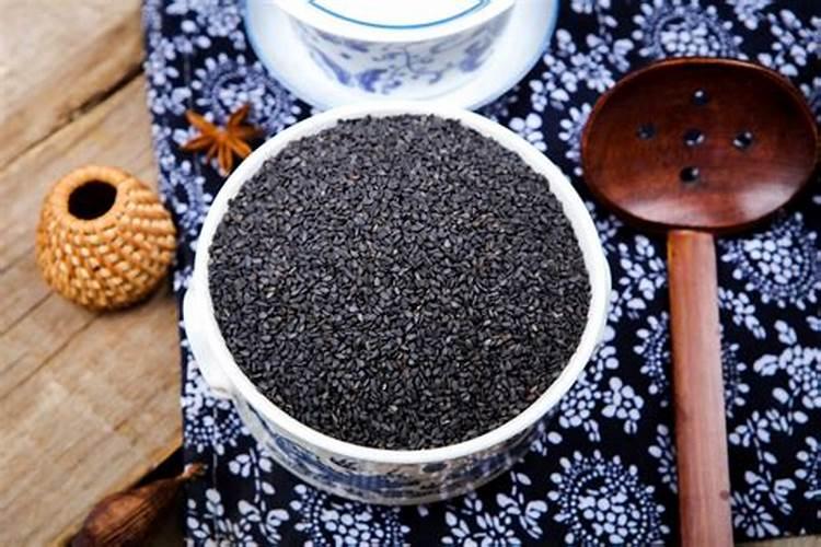 蓬莱松怎么才能成老桩