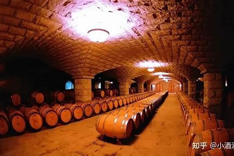 小麦使用磷酸二氢钾,它的使用剂量是多少？