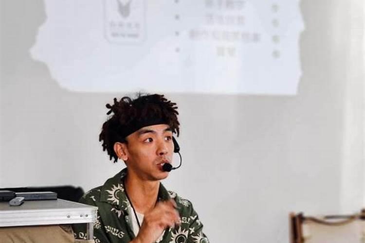 阳台种一点蔬菜,用什么肥,哪里有卖？