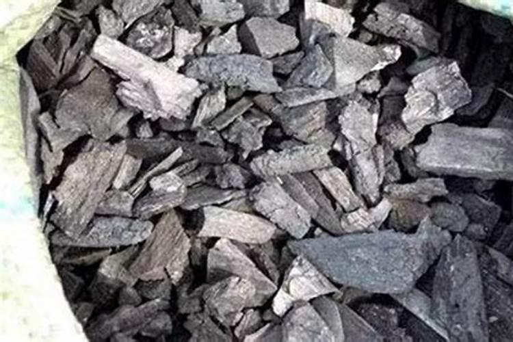 苹果树秋季该如何施肥 给苹果树施肥什么肥最好