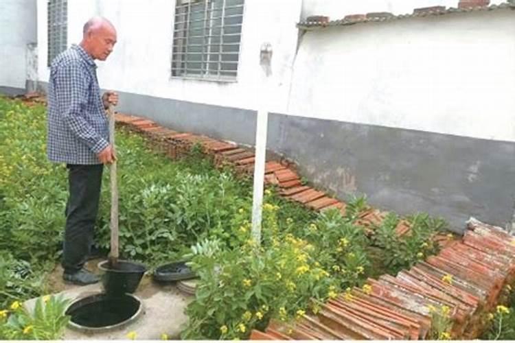 液体氮一亩地喷施多少