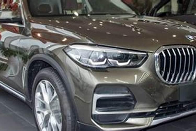 多久在发财树上喷一次营养液