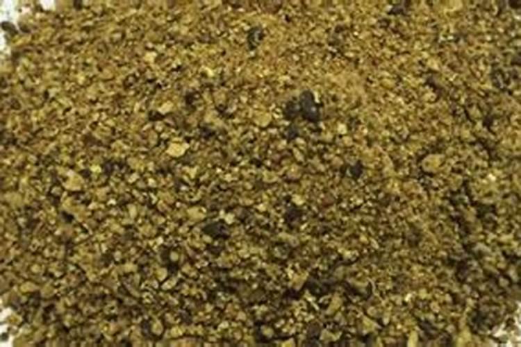 大棚土壤盐渍化危害大,农民如何判断？又该如何改善？