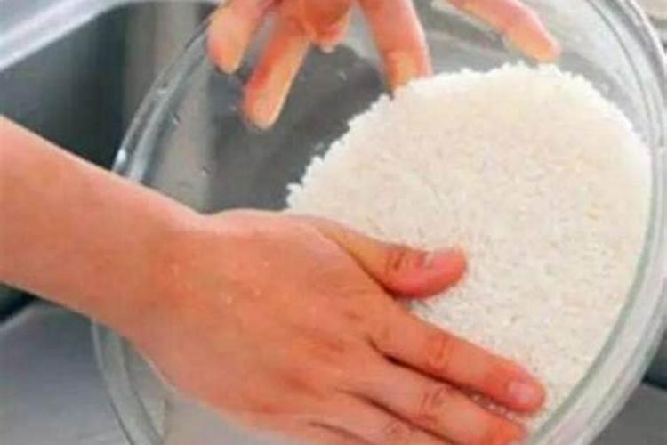 异常天气下黄瓜如何管理？黄瓜用什么冲施肥效果会好一点？