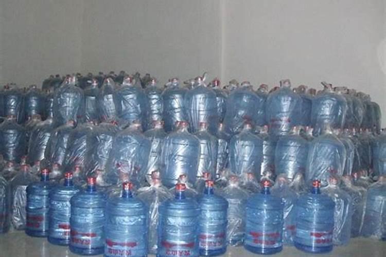 请问种植金银花一亩需要多少成本？