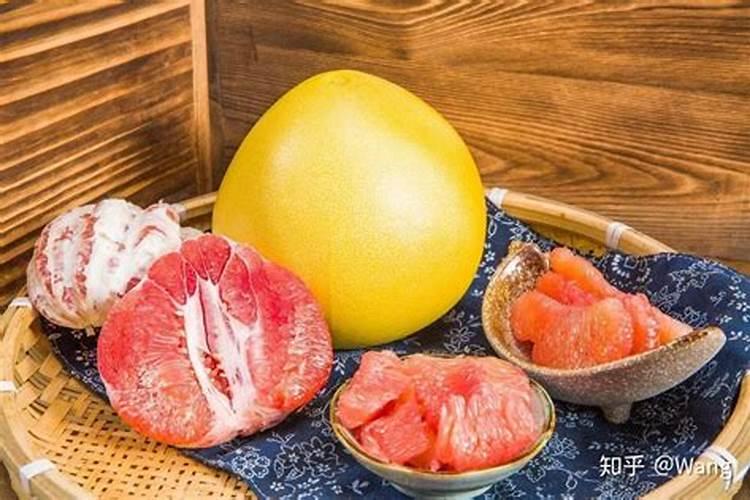 红心蜜柚苗施用肥料