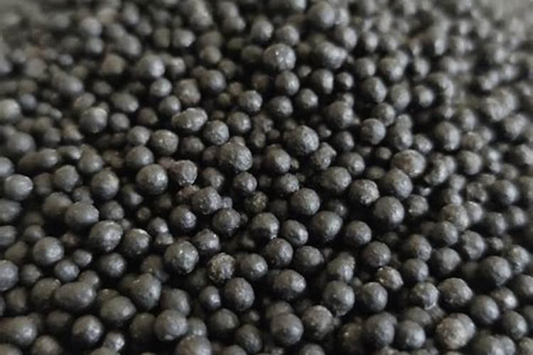 硝酸铵和黄腐酸能同时冲施吗？