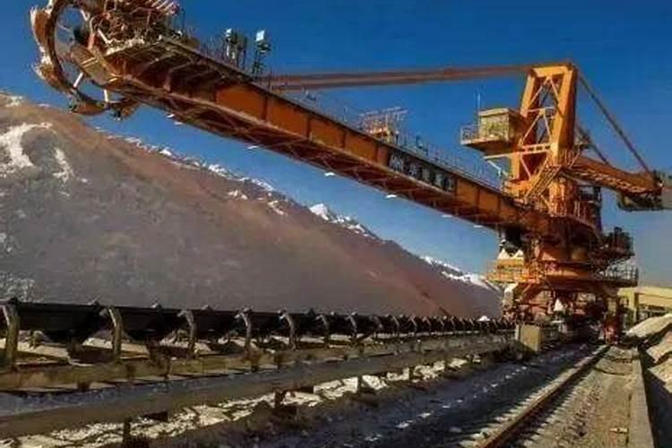 我国最大的钾肥厂建在哪？“日光城”“聚宝盆”分别指什么地方？