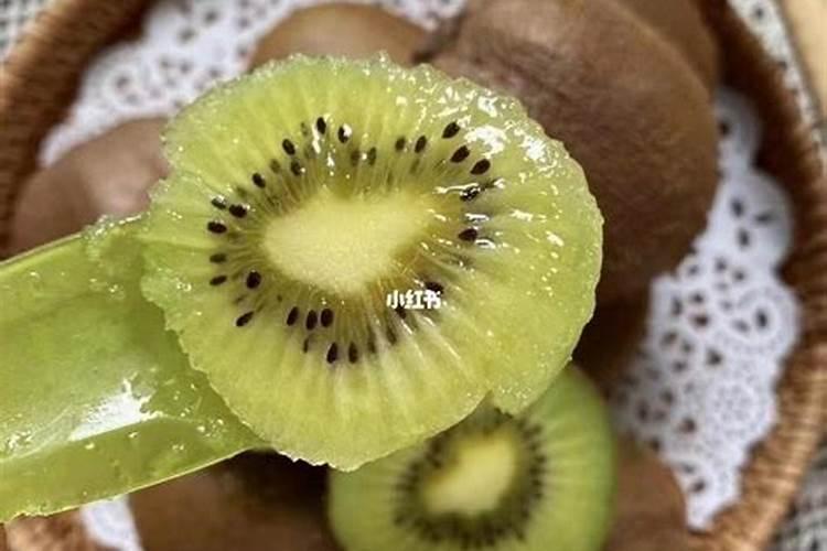 请问怎样催熟猕猴桃呢？