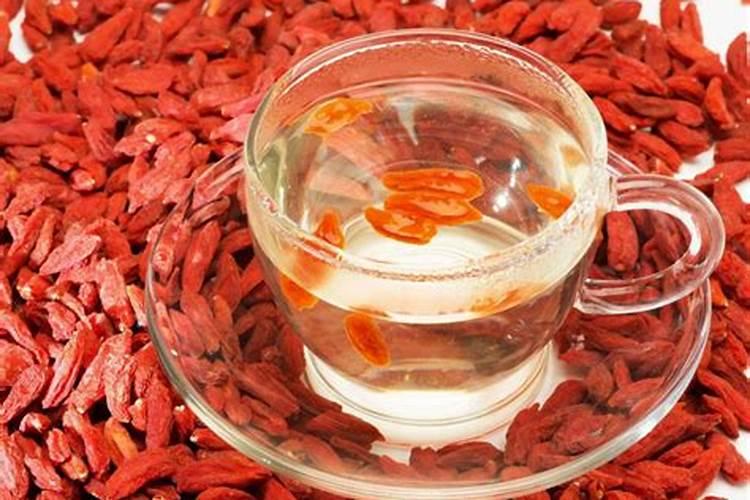 枸杞秋季施肥的方法及要点