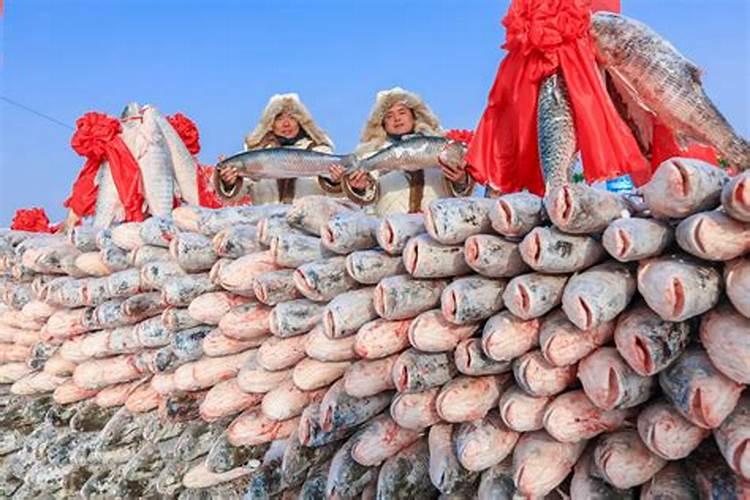 请问请问？新疆棉花基肥施肥是什么肥？