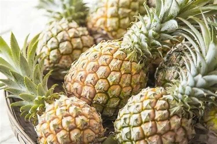 菠萝黑心能吃吗？