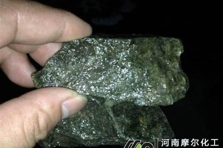 含腐植酸水溶肥料有什么功能和普通水溶肥有区别吗？