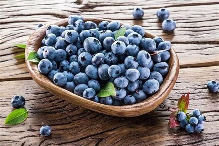 北方蓝莓小树叶面肥打到几月份结束