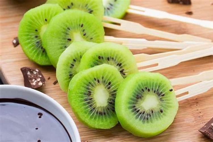 用坏掉的水果、水果皮怎么沤花肥(图)