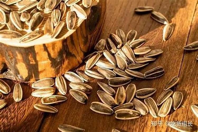 葡萄打什么叶面肥上色快