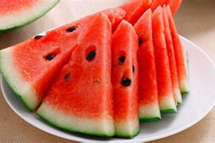 西瓜皮可以做花肥吗