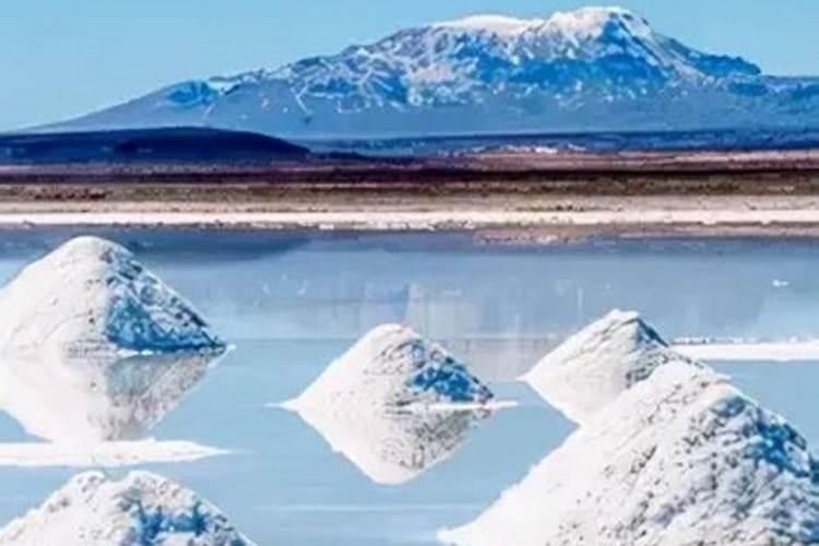 复合肥可以当水溶肥吗(复合肥能用水溶解后滴灌吗)