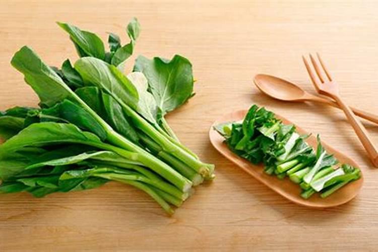 菜心菜叶子多剪掉更有助生长吗？