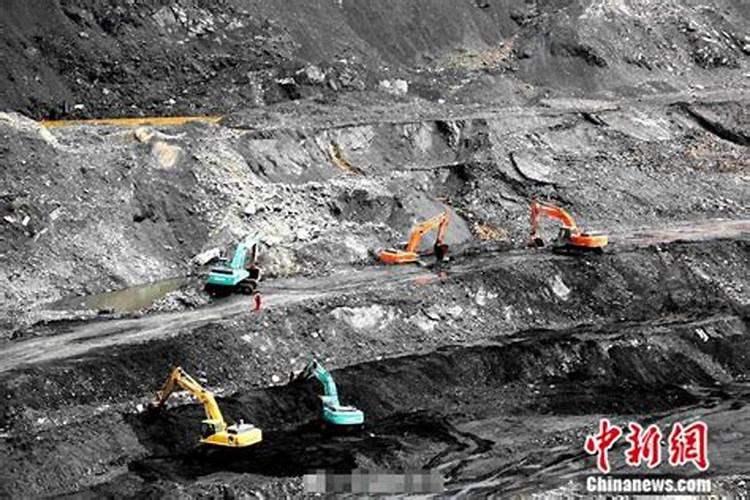 中国察尔汗、罗布泊盐湖钾盐矿发现史揭秘