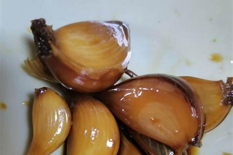 大蒜可以喷醋吗 可以怎么做