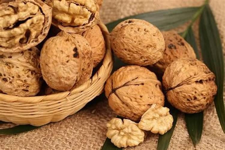 为什么吃核桃能补脑