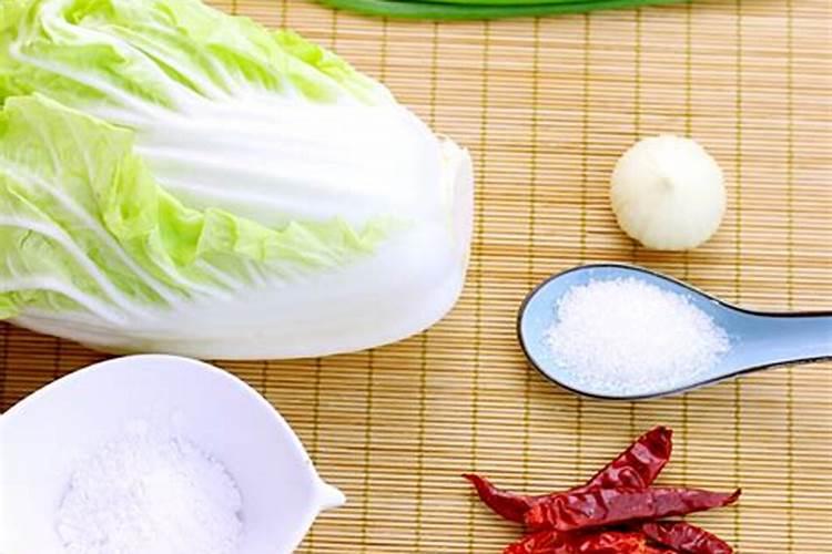 磷酸二氢钾,红糖,白醋,尿素,一起能打梨树,西瓜,香瓜,吗？