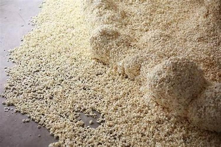 如何给花施油饼肥？我买了油饼想给我家的米兰、蝴蝶兰、玉树、杜鹃花等...