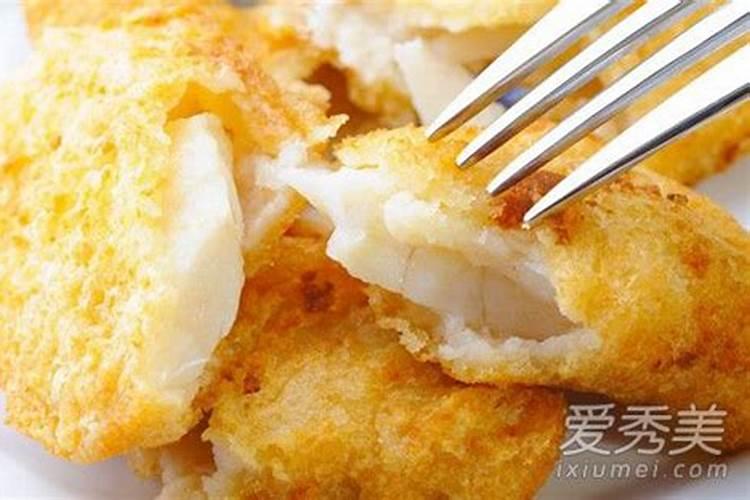 鱼的蛋白质很高吧？脂肪含量多少？100克鱼和瘦猪肉100克比。脂肪含量和蛋...