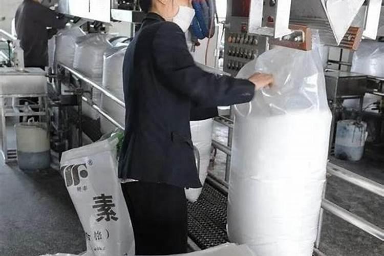 氯化铵和尿素哪个好