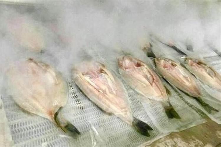 隔夜(放在冰箱里)的海鲜能不能吃？