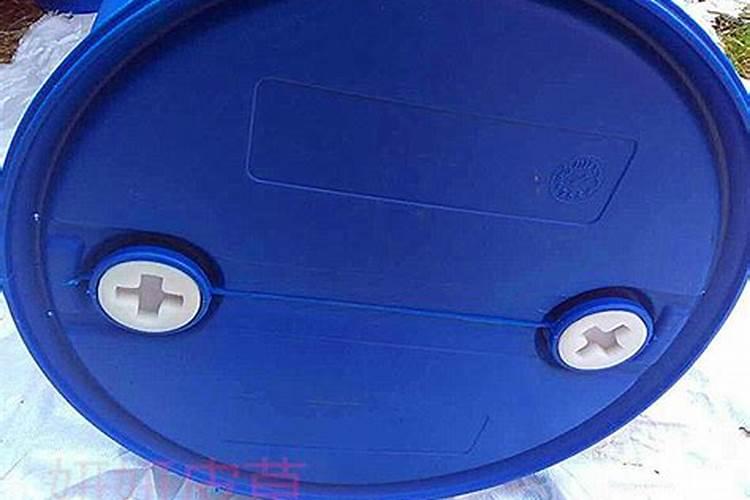 叶面喷施硼肥多少克一桶水