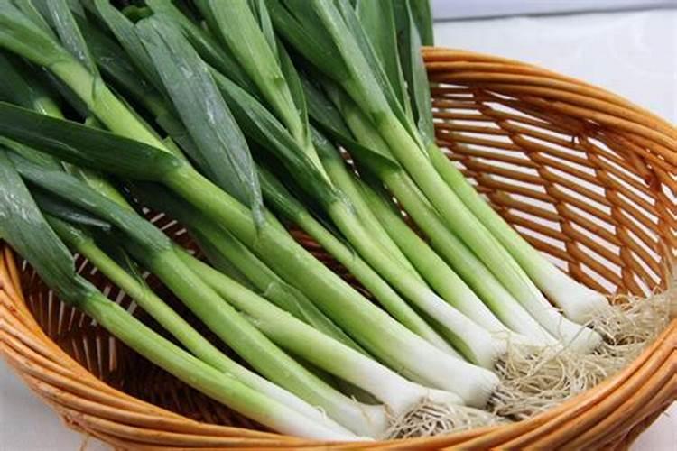 蒜苗生长期能用冲施肥啊怎么用啊