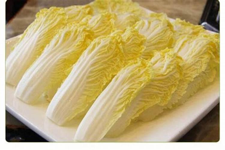 娃娃菜能冲尿素吗怎么施肥呢？