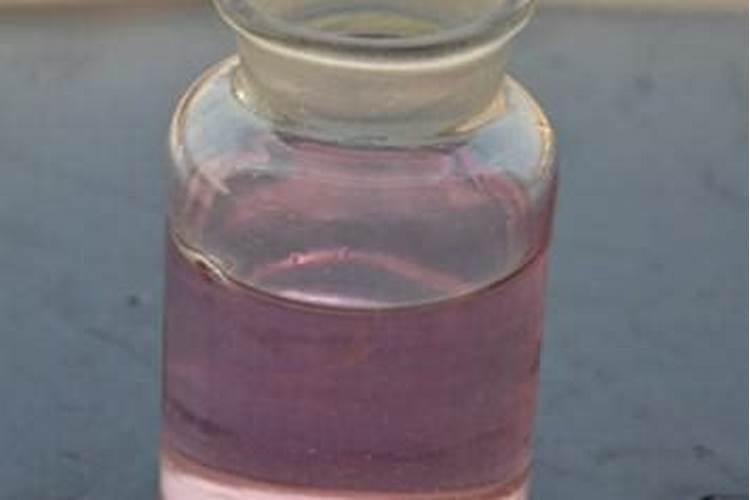 为什么硝酸锰的水溶液是很淡的粉红色