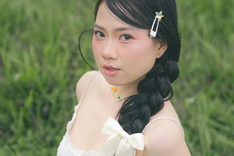 谷子喷什么叶面肥ke杈多？